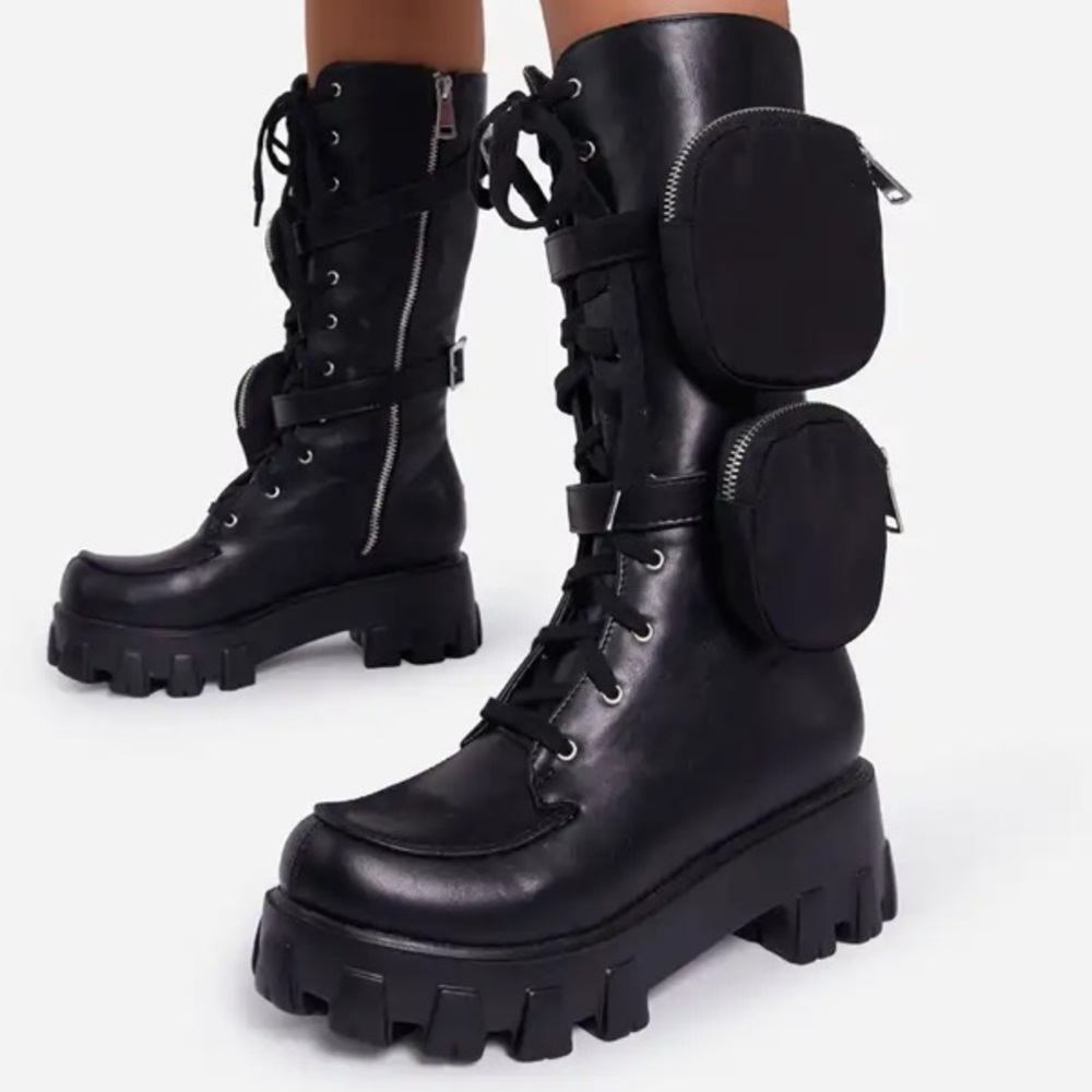 POCKET DETAIL LACE UP CHUNKY SOLE BIKER BOOT